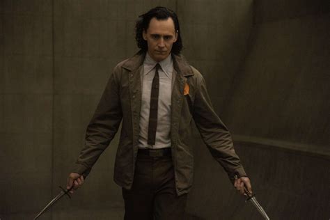 Tom Hiddleston's 'Loki' Experience Amplified By A New Crew - Hollywood Outbreak