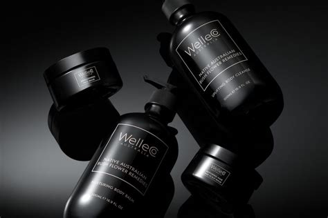 Elle Macpherson launches botanical skincare range - Pro Collective