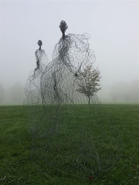 Magic Wire mesh sculpture by Pauline Ohrel -Blog Graphiste, Sculptures ...