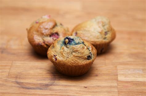 Healthy Mixed Berry Muffins | boho|punk