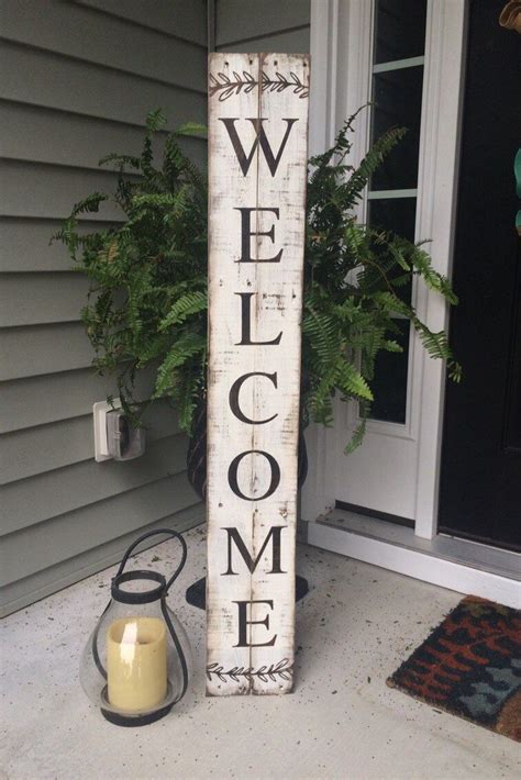 Welcome Sign Painted on Reclaimed Pallet Wood | Pallet crafts, Diy ...