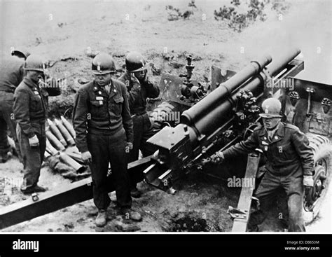 military, South Korea, army, artillery, 105mm howitzer M101 of the Stock Photo, Royalty Free ...