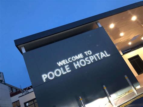 Successful Opening of Main Entrance at Poole Hospital - noviniti