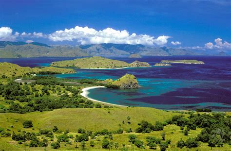 The Beauty Landscape of Indonesia: Reveals the beauty of Komodo National Park