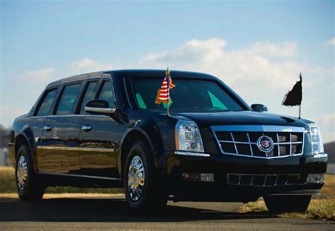 What vehicles are part of the Presidential motorcade? — Doobybrain.com