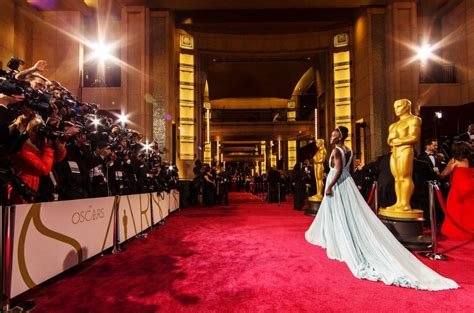 O melhor e o pior look do tapete vermelho do Oscar 2020 escolhido por ...