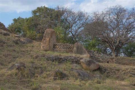 UNESCO World Heritage Centre - Document - Khami Ruins National Monument