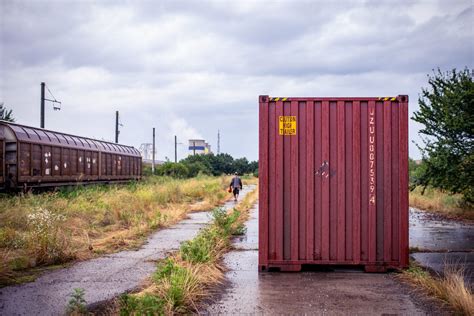 Storage containers for rent