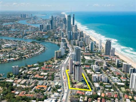 Crowne Plaza surfers paradise for sale | The Hotel Conversation