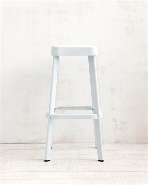 Rounded Square White Metal Stool S016