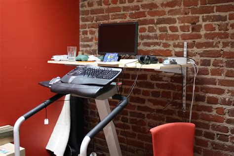 Treadmill Desk : 11 Steps (with Pictures) - Instructables