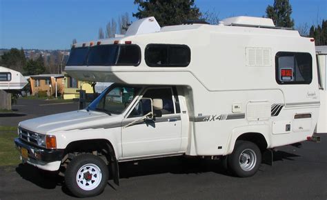 Toyota 4x4 Motorhome Photo Gallery #3/8 | Toyota, Cool rvs, Toyota 4x4