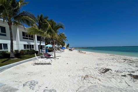 Key Colony Beach Rentals - Sunset Beach Club - Key Colony Beach, FL 33051