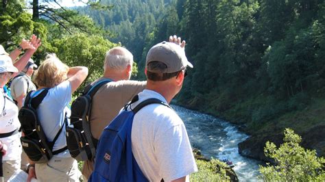 Rogue River Hiking - Oregon Backpacking Trip | ROW Adventures