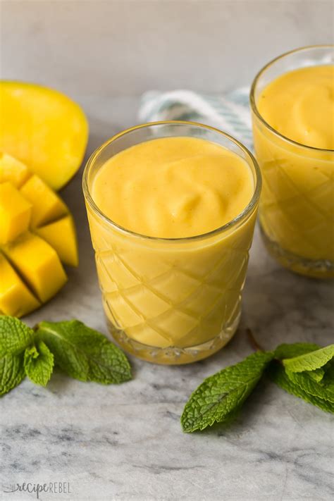 Mango Smoothie - easy and healthy! [VIDEO] - The Recipe Rebel