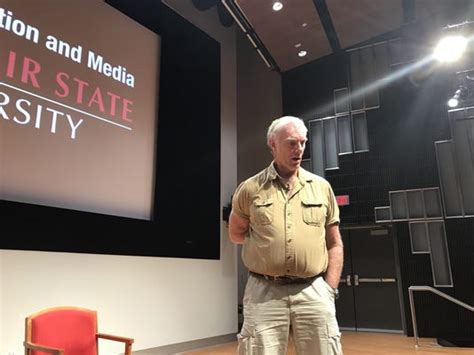 Director, screenwriter John Sayles tells college crowd about his work