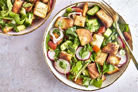 Lebanese Fattoush Salad - Food Dolls