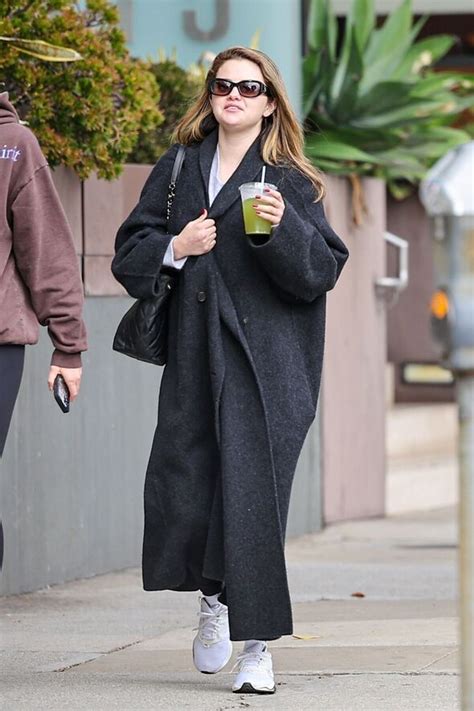 Selena Gomez seen on makeup-free stroll after going public with Benny ...