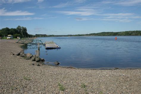 Strathclyde Loch © Richard Sutcliffe :: Geograph Britain and Ireland