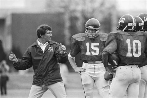 Ray Perkins, former Alabama and NFL coach, dies at 79 - Chicago Sun-Times