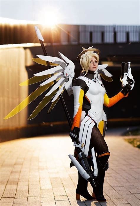 This Mercy Cosplay (Overwatch) is Amazing | Project-Nerd