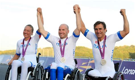 London 2012 Paralympics: Alex Zanardi wins silver in team hand cycling | Daily Mail Online