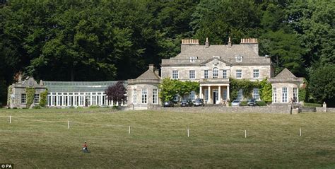 Estate beside Princess Anne's Gatcombe Park country home up for sale ...