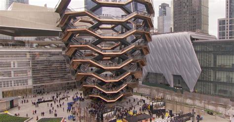 Thomas Heatherwick and the Vessel: The British designer's towering public art project at New ...