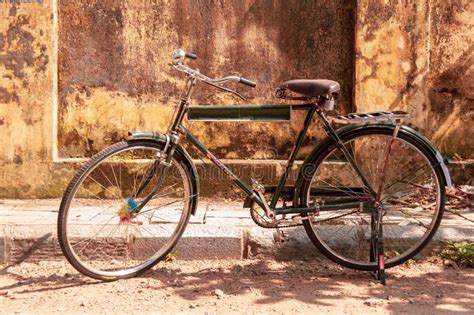 Love on a Bicycle