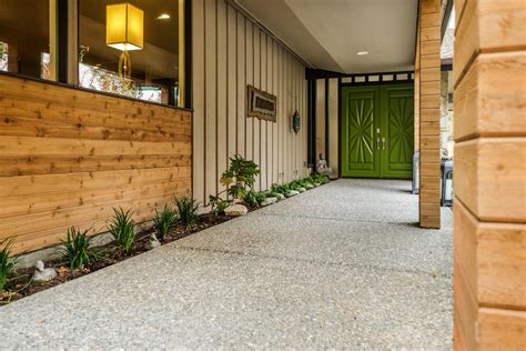 17 Stunning Mid-Century Modern Porch Designs Perfect For The Summer