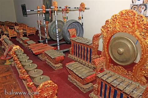 Kumpulan Tugas Sekolah: Asal mula gamelan gong kebyar