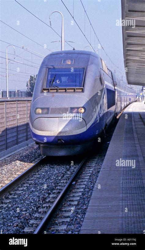 The avignon tgv station hi-res stock photography and images - Alamy