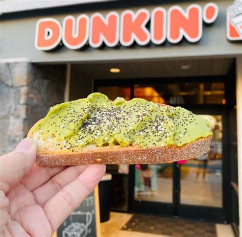 Dunkin' Donuts Avocado Toast - We Tried It And Here's What It Tastes Like