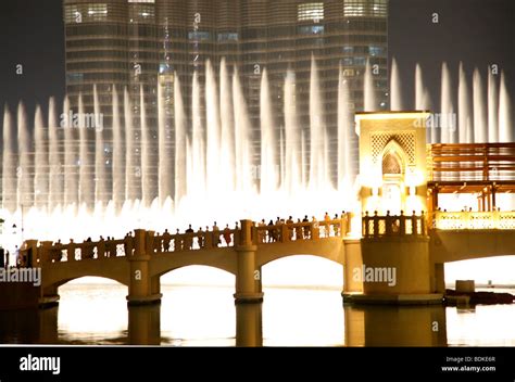 Fountain in Lake Dubai at Downtown Dubai, Dubai, United Arab Emirates ...