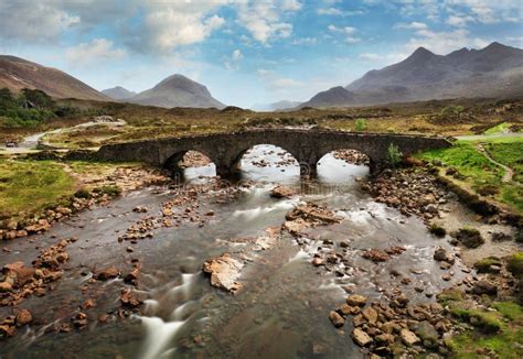 Scotland - Sligachan Old Bridge on the Isle of Skye Stock Photo - Image of hebrides, scenic ...