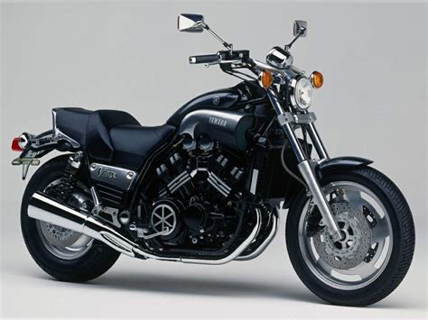 Moto del día: Yamaha VMAX 1200 | espíritu RACER moto