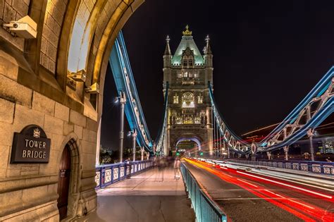 Light trails on Tower Bridge, London | Light trails, Tower bridge, Tower bridge london