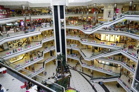 Amazing Photos: Top 10 Biggest Shopping Malls in the World