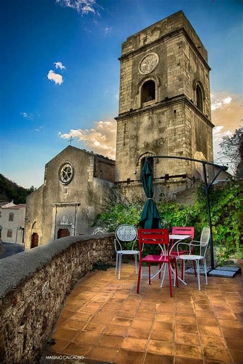 Oggi andiamo a ‪#‎Savoca‬, uno dei borghi di Sicilia più belli d'Italia Savoca, one of the most ...