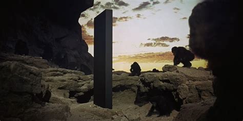 2001: A Space Odyssey – 5 Ways The Opening Scene Is Perfect (& 5 The Ending Is)