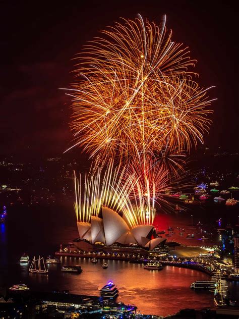 Sydney fireworks New Years Eve photos | The Advertiser