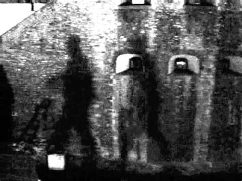 Ghosts filmed at the Tower of London - YouTube