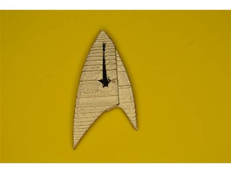 3D Print Star Trek Command Badge