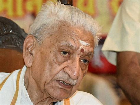 VHP leader Ashok Singhal passes away in Gurgaon hospital - Oneindia News