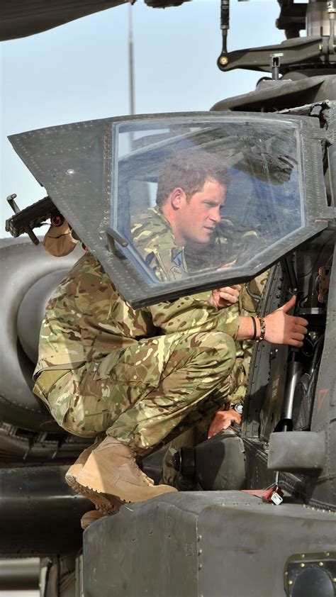 Prince Harry Wants To Maintain His Pilot's License