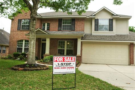 Houston average home prices hits $400,000 mark for first time