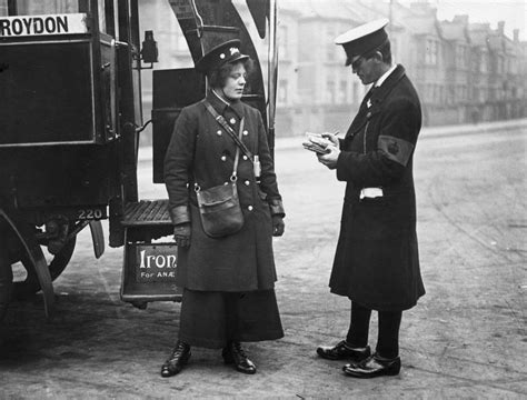 London buses through the years in 30 incredible pictures | London Evening Standard | Evening ...