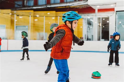 Ice Skating Lessons at Chelsea Piers - MomTrends