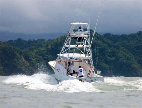 Fishing Packages - Stay in Costa Rica