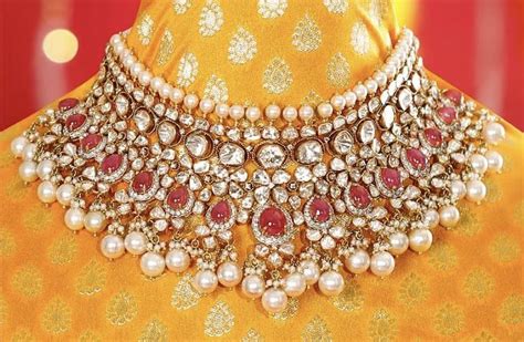 Pin by dhafer shamsuldeen on jewels in 2023 | Gold jewellery design, Bridal jewelry, Womens ...